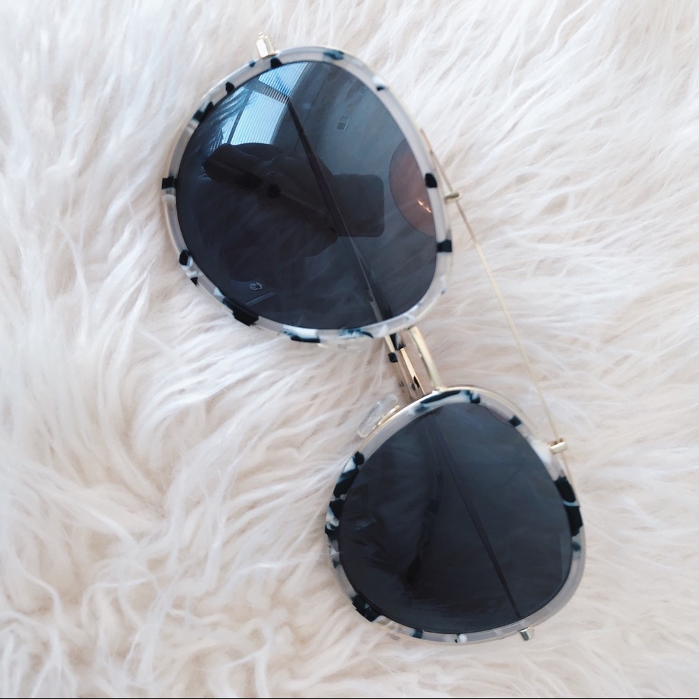 Kendall + Kylie Aviator “ Speckle Demi” Sunglasses